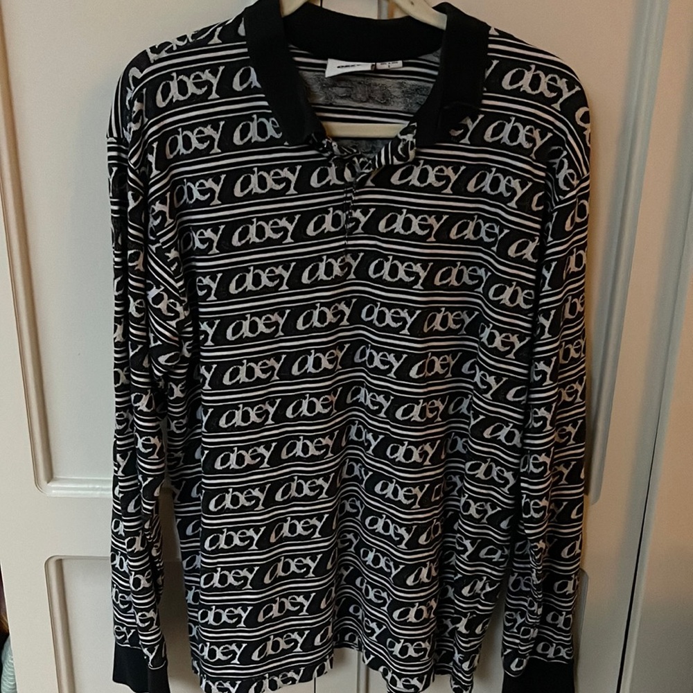 Obey, black and white long sleeve shirt